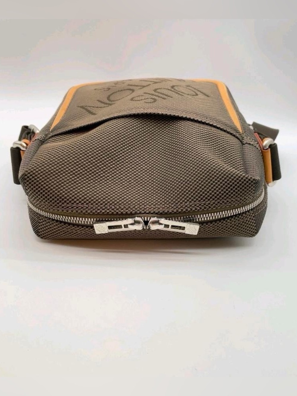 Louis Vuitton Cup Messenger Bag Brown Canvas Crossbody LV Paris Cup Rare w/ COA - Picture 7 of 12